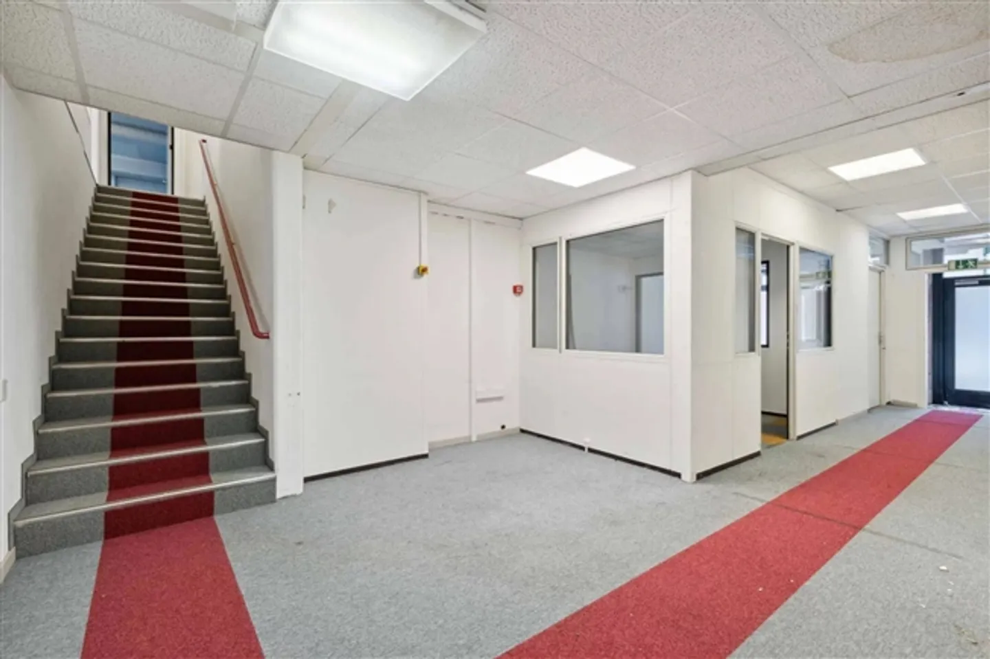 Offices on Rue Jean-Charles Amat 7 - Photo 2 of 12