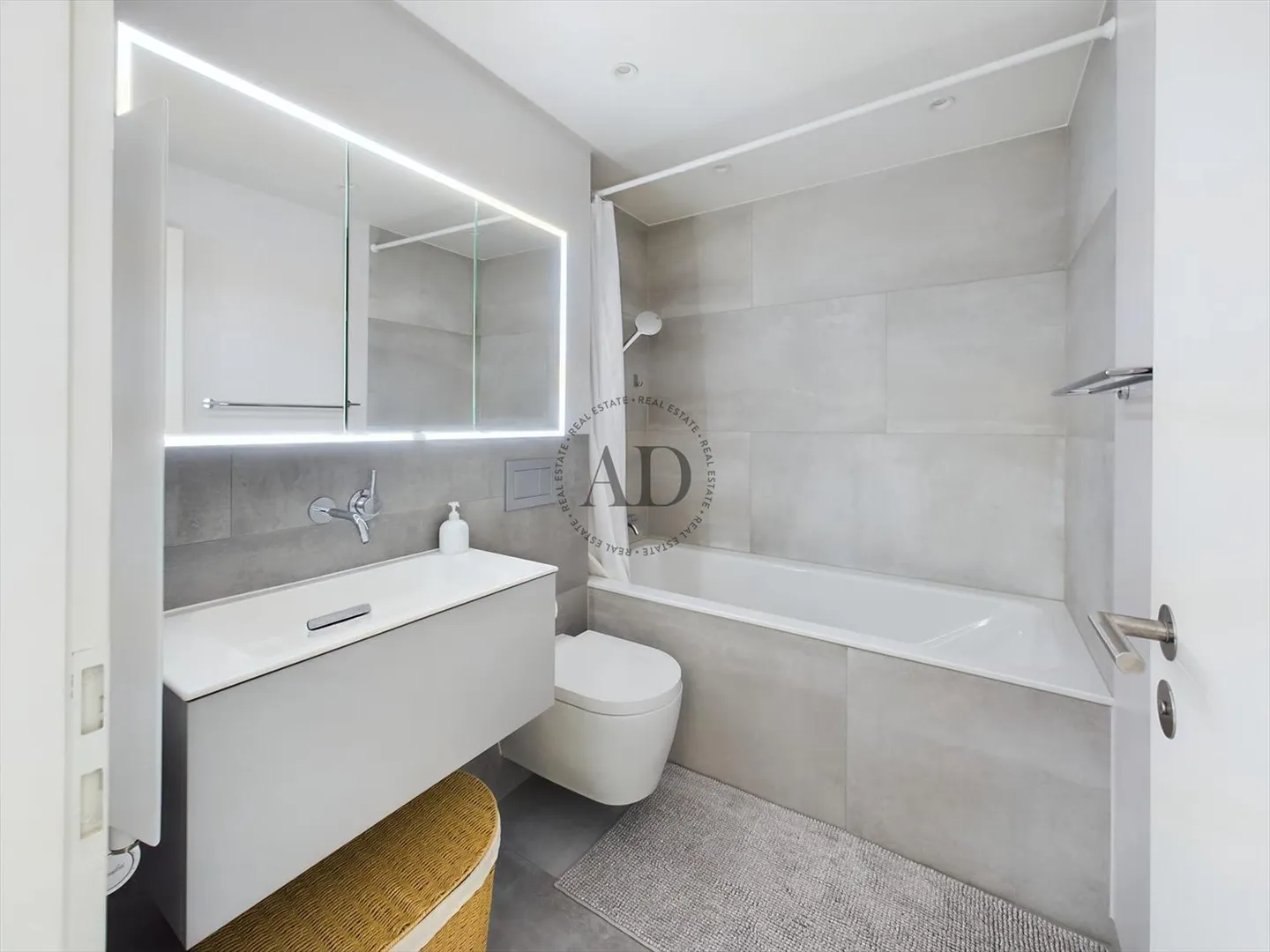 Appartamento in vendita - Foto 7 di 9