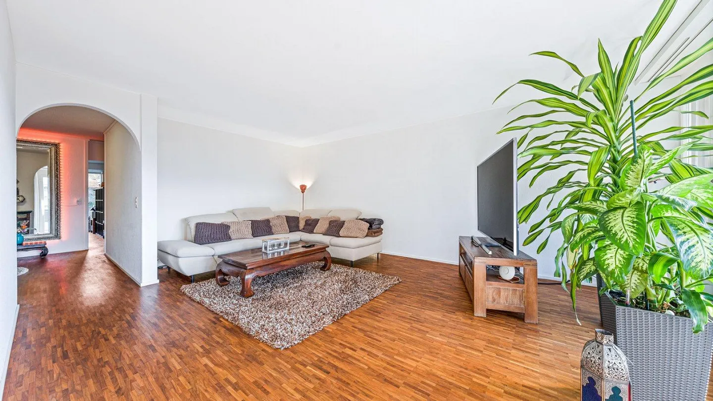 Stilvolle Wohnung in Köniz - Foto 2 von 13