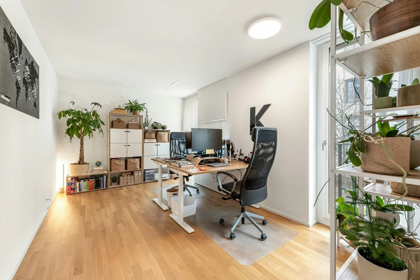 Modern Living in Greencity - Elegant Condominium in Zurich - Photo 7 of 13