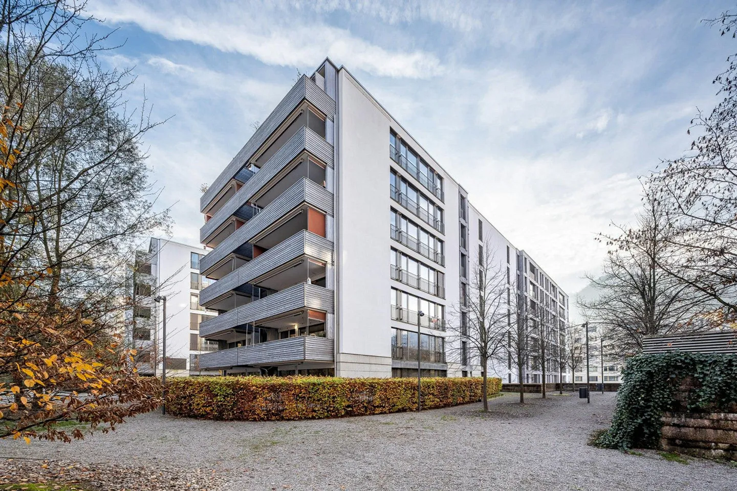 Modern Living in Greencity - Elegant Condominium in Zurich - Photo 12 of 13