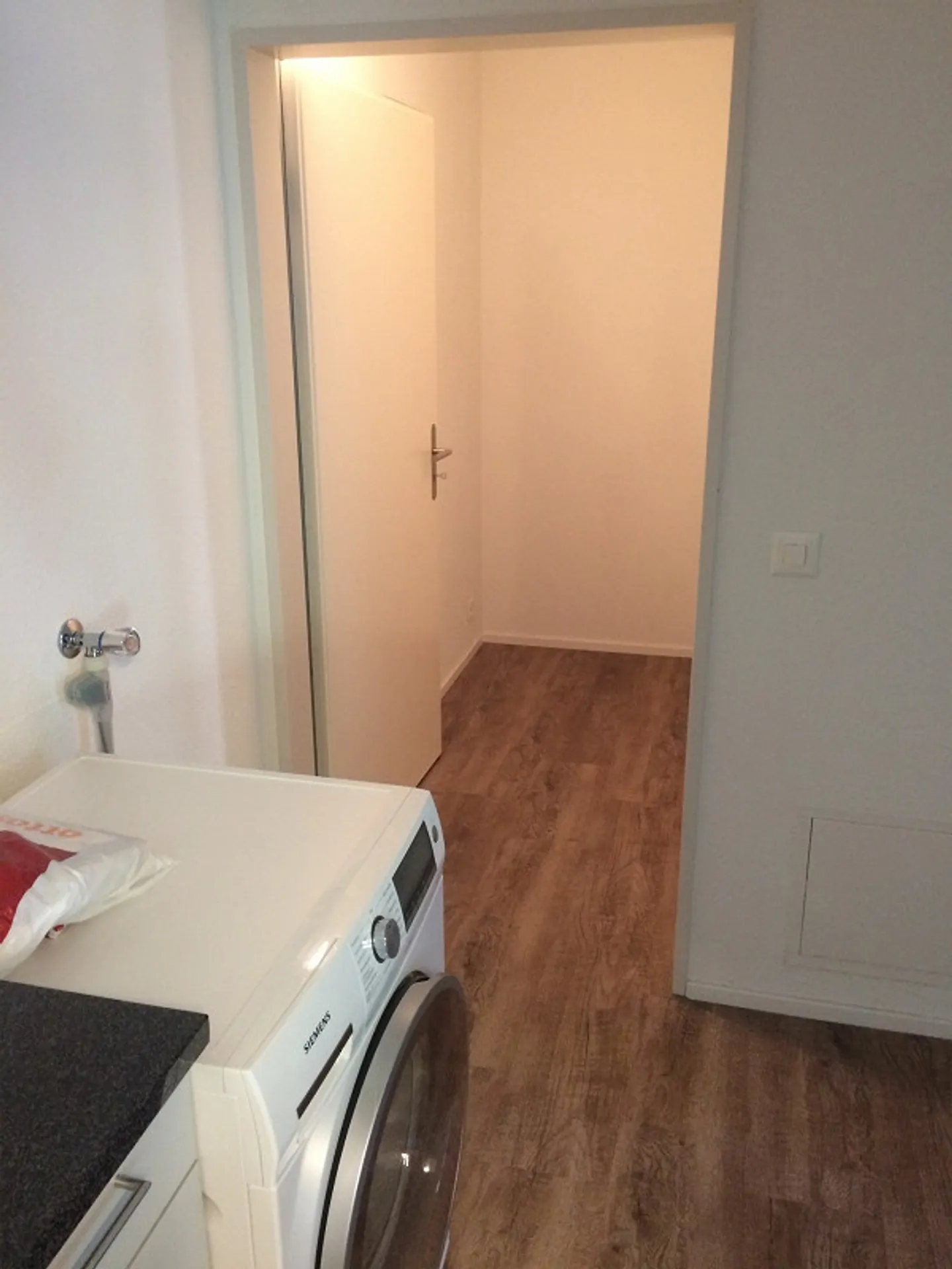 3 1/2 Zimmer-Wohnung im Parterre mit eigener Aussentüre und Garten - Foto 9 von 13