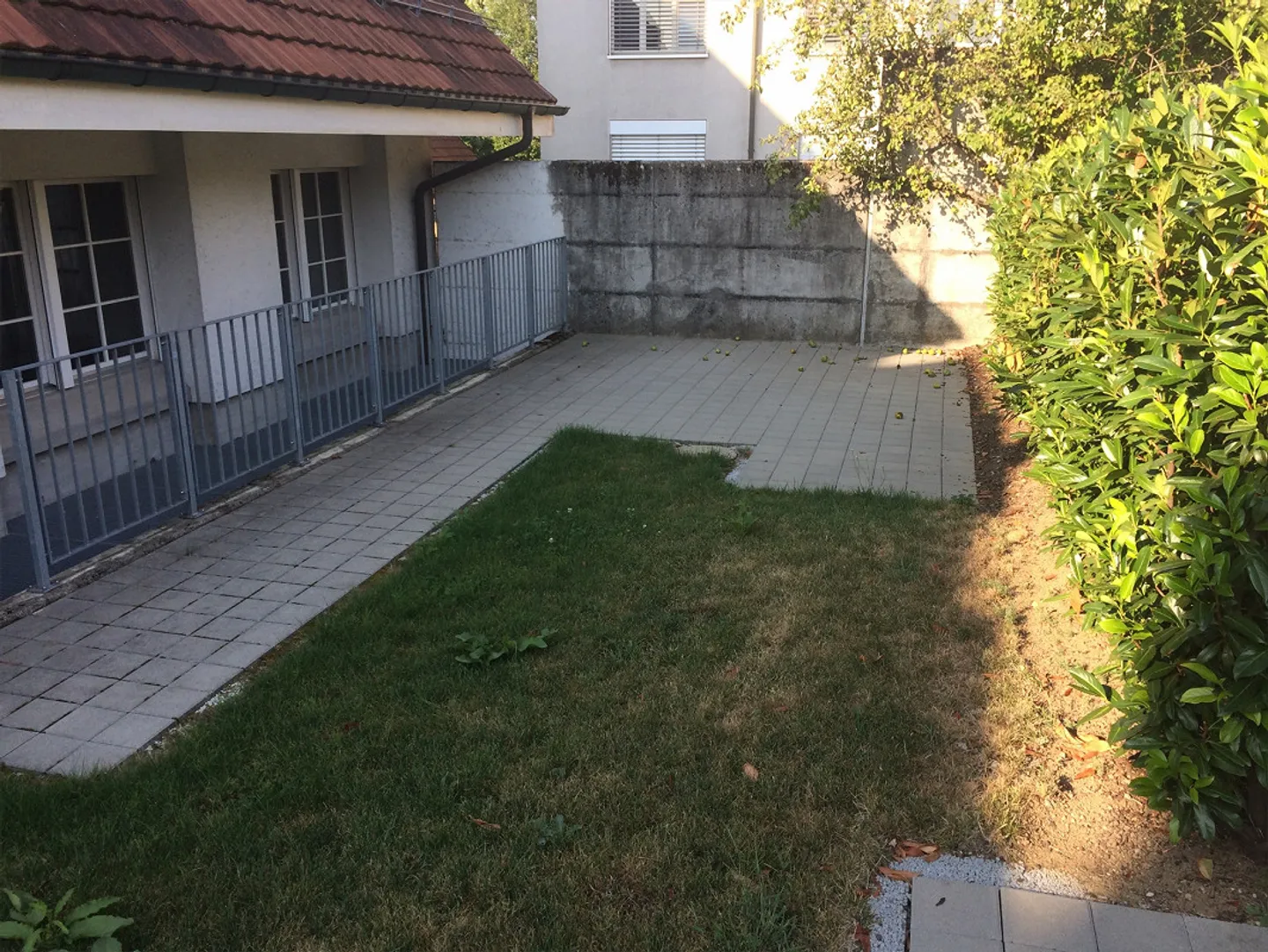 3 1/2 Zimmer-Wohnung im Parterre mit eigener Aussentüre und Garten - Foto 12 von 13