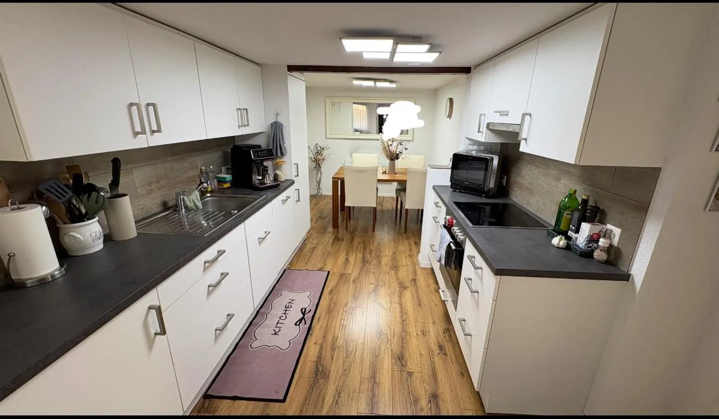 Cercasi nuovo inquilino per un accogliente appartamento con 2 camere - Foto 2 di 6