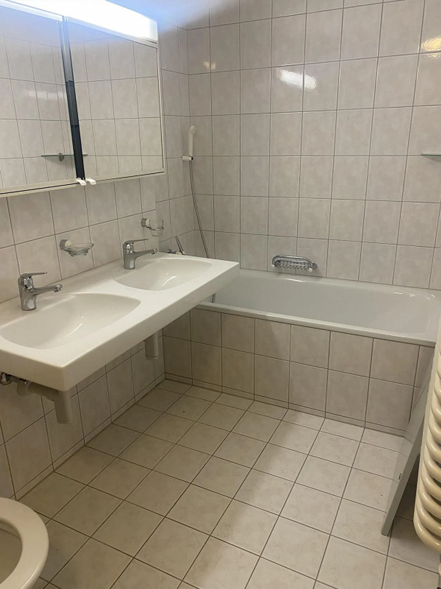 Spacious 4.5 room apartment in a quiet location - Photo 5 of 6