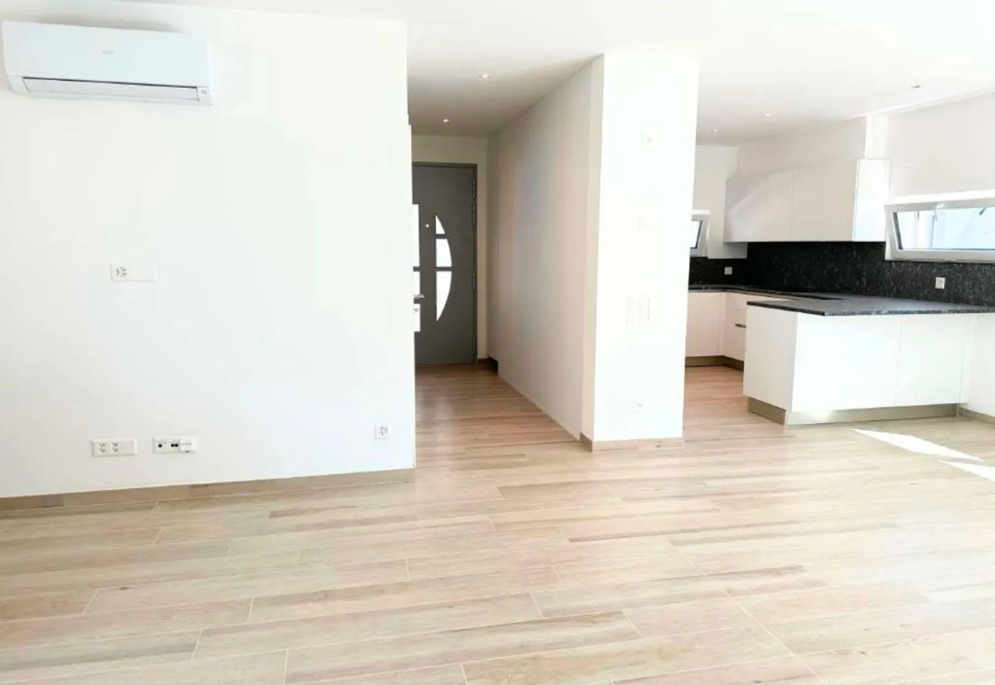 Moderne Eleganz und absoluter Komfort – Das perfekte Zuhause für Ihre Familie - Foto 9 von 13