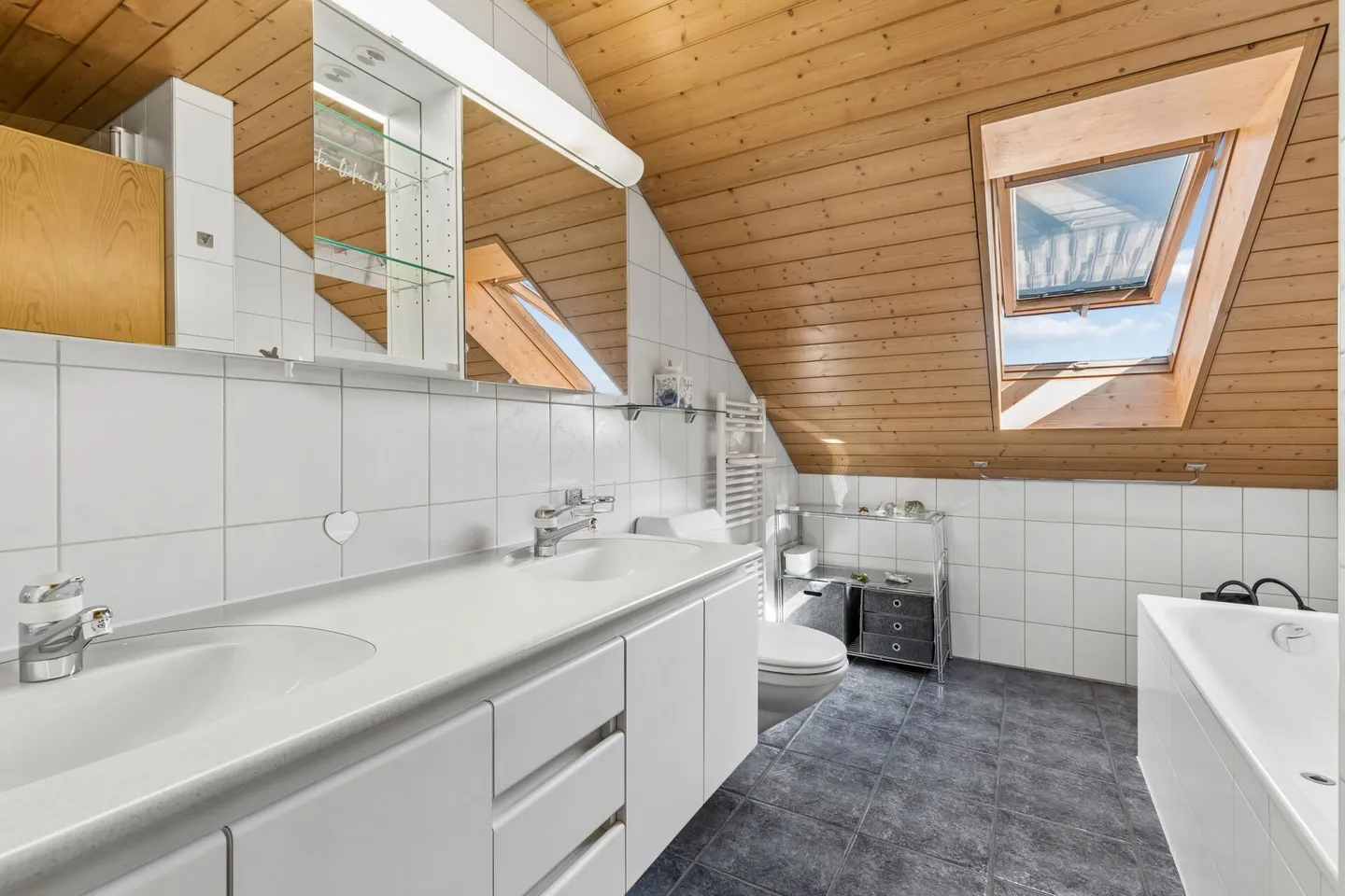 Charmante maisonette de 5,5 pièces à Meikirch - Photo 11 sur 15