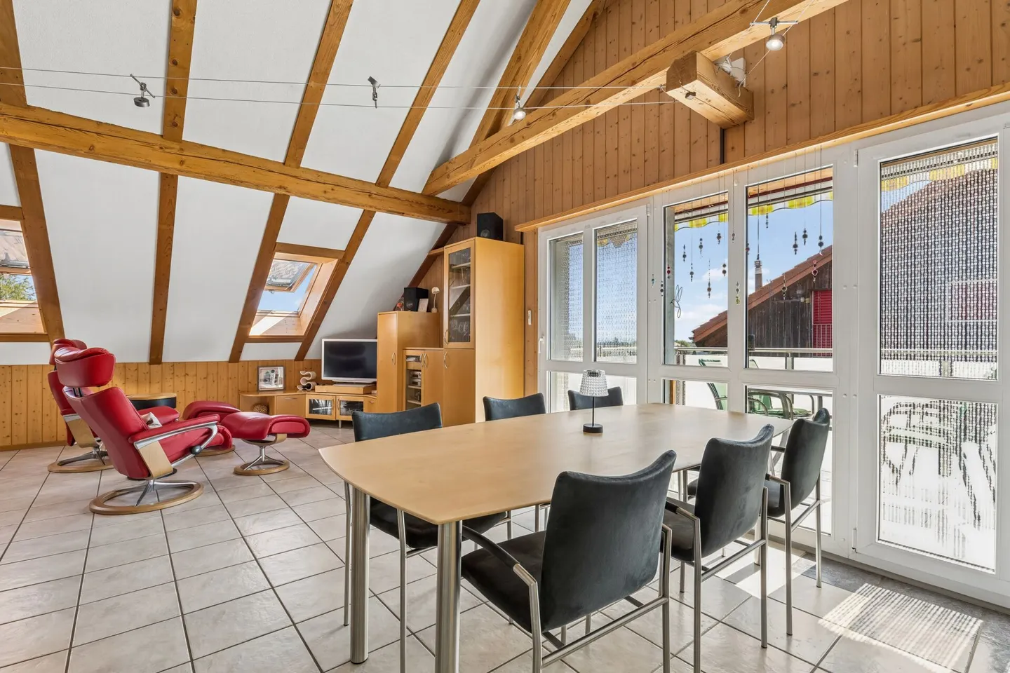 Charmante maisonette de 5,5 pièces à Meikirch - Photo 3 sur 15