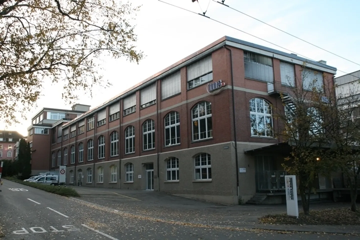 Grosszügige Gewerbe-, Produktions- und Büroräume - Foto 3 von 9