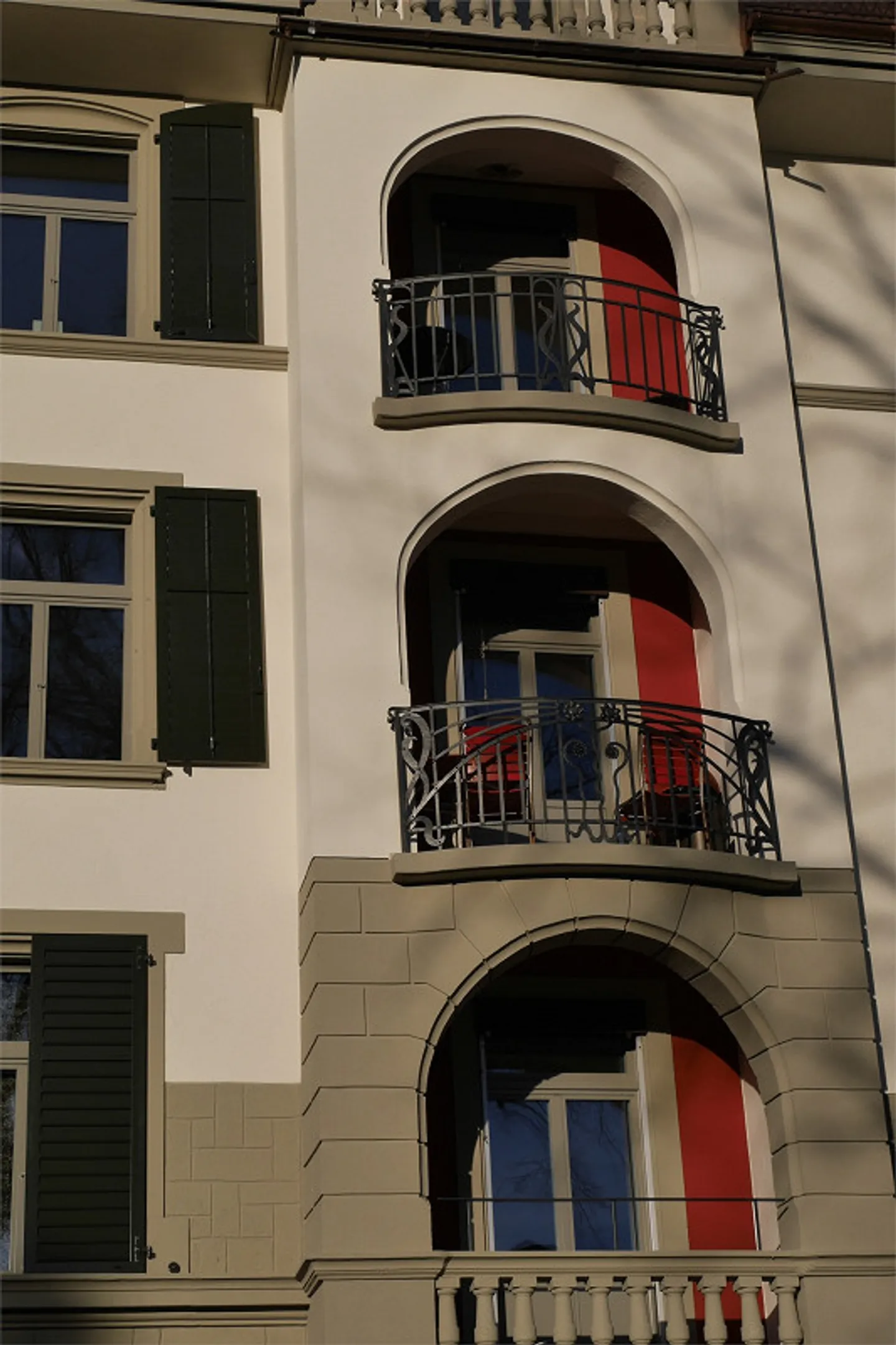 Charmante Wohnung in historischem Gebäude - Foto 3 von 9