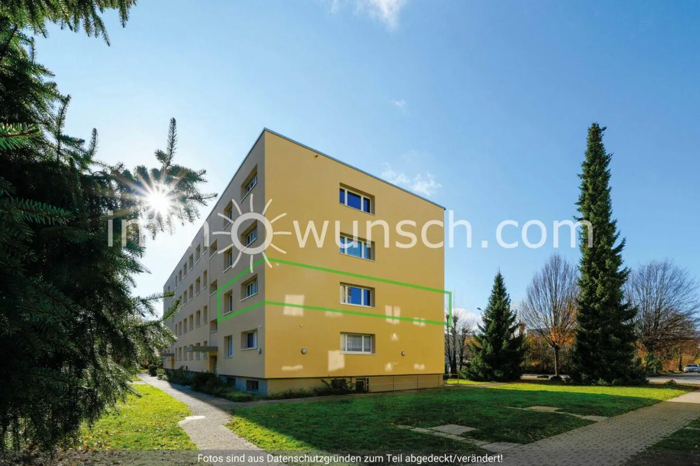 Charming 4 ½ room condominium with balcony & underground parking space - Photo 9 of 11