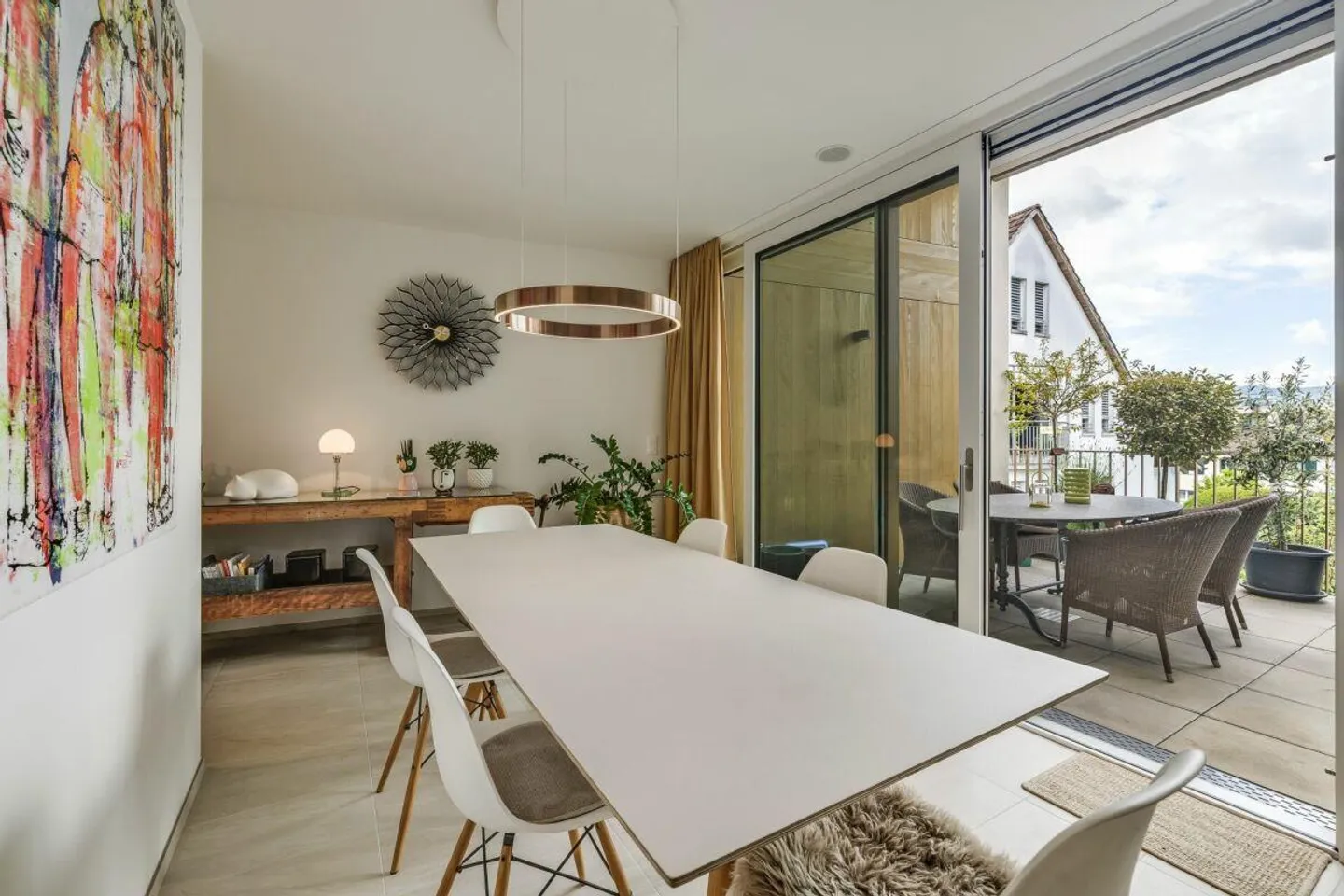 Appartement en duplex moderne de 4,5 pièces avec loggia et place de parking - Photo 7 sur 16
