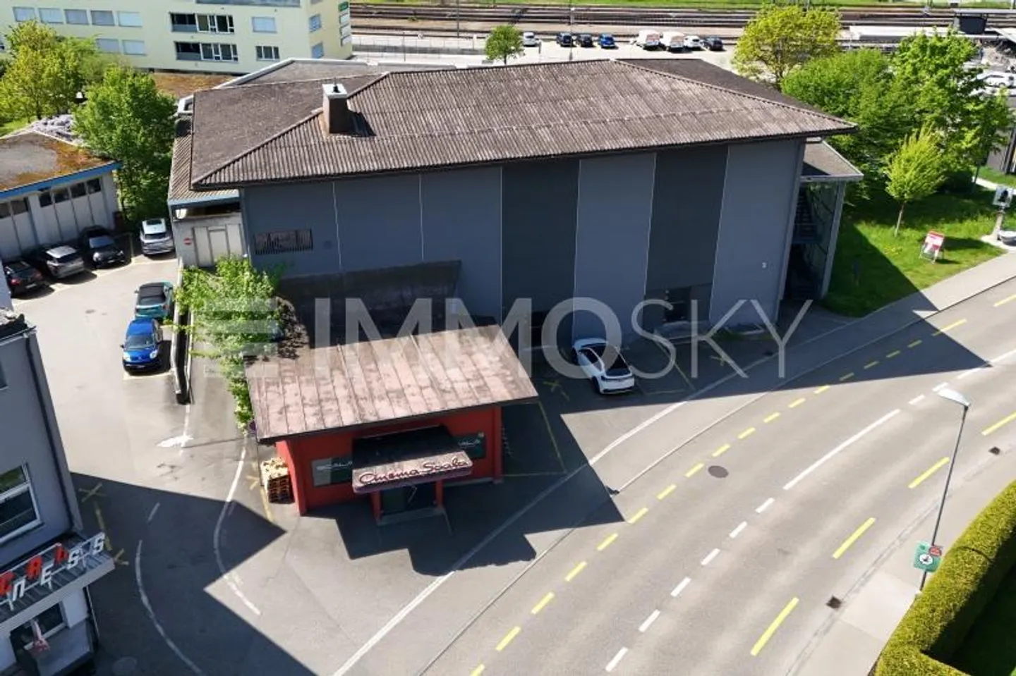 Vivere, Festeggiare, Entusiasmare – Tutto Sotto Un Unico Tetto - Foto 3 di 5