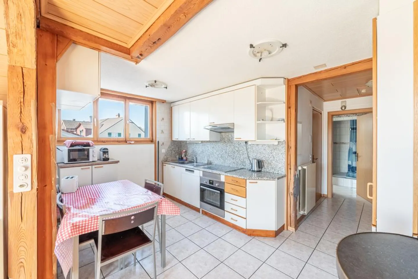 Mehrfamilienhaus mit Werkstatt - Foto 5 von 7