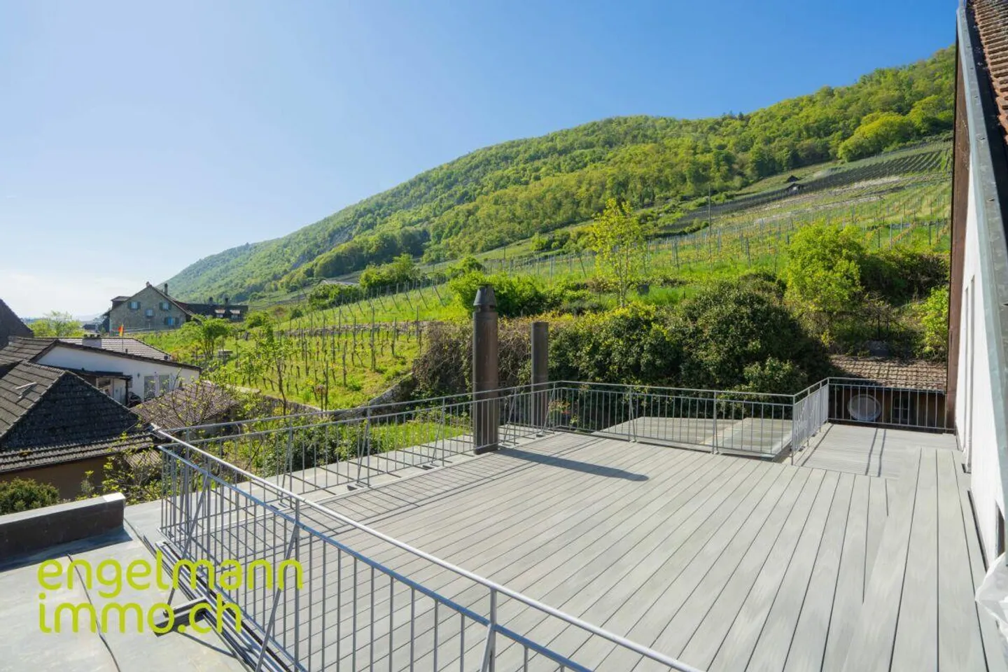Propriété résidentielle avec 3 condominiums - Photo 8 sur 13