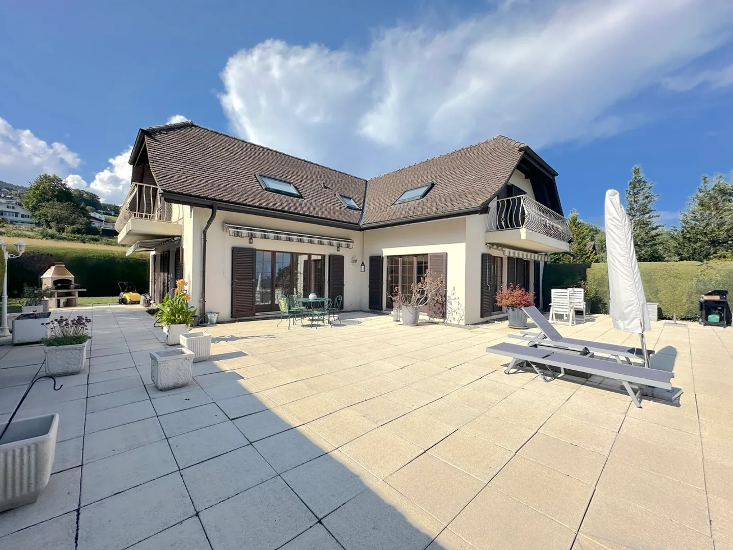 Authentic Vaudois House with Unobstructed View of the Alps and the Lake - Photo 2 of 13