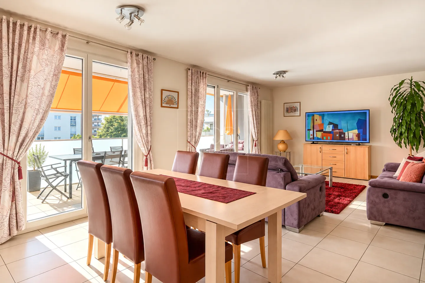 Beautiful very bright 4.5 room apartment in Villars-sur-Glâne - Photo 2 of 15
