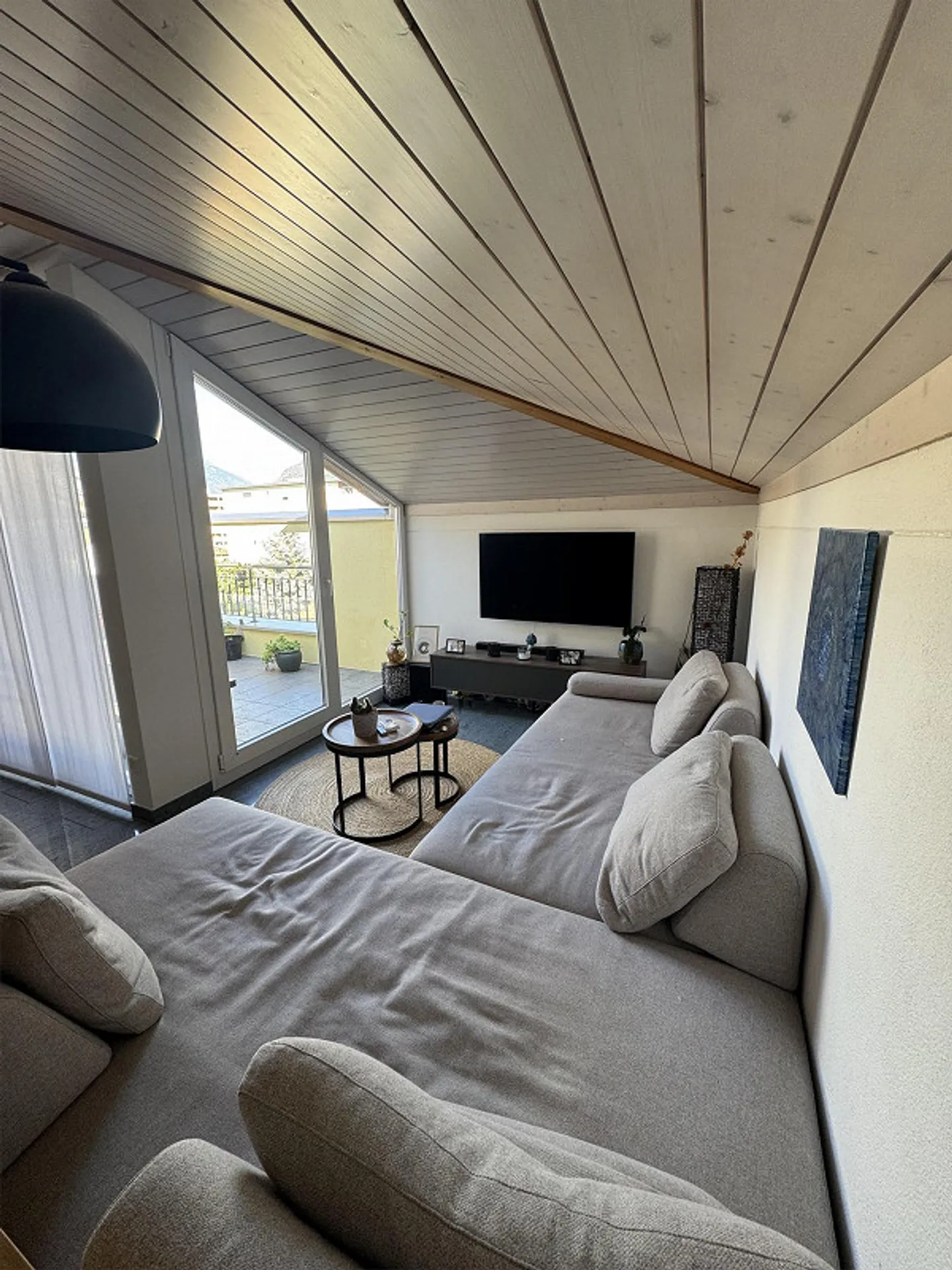 Affitasi appartamento 4.5 all’ultimo piano - Foto 1 di 11