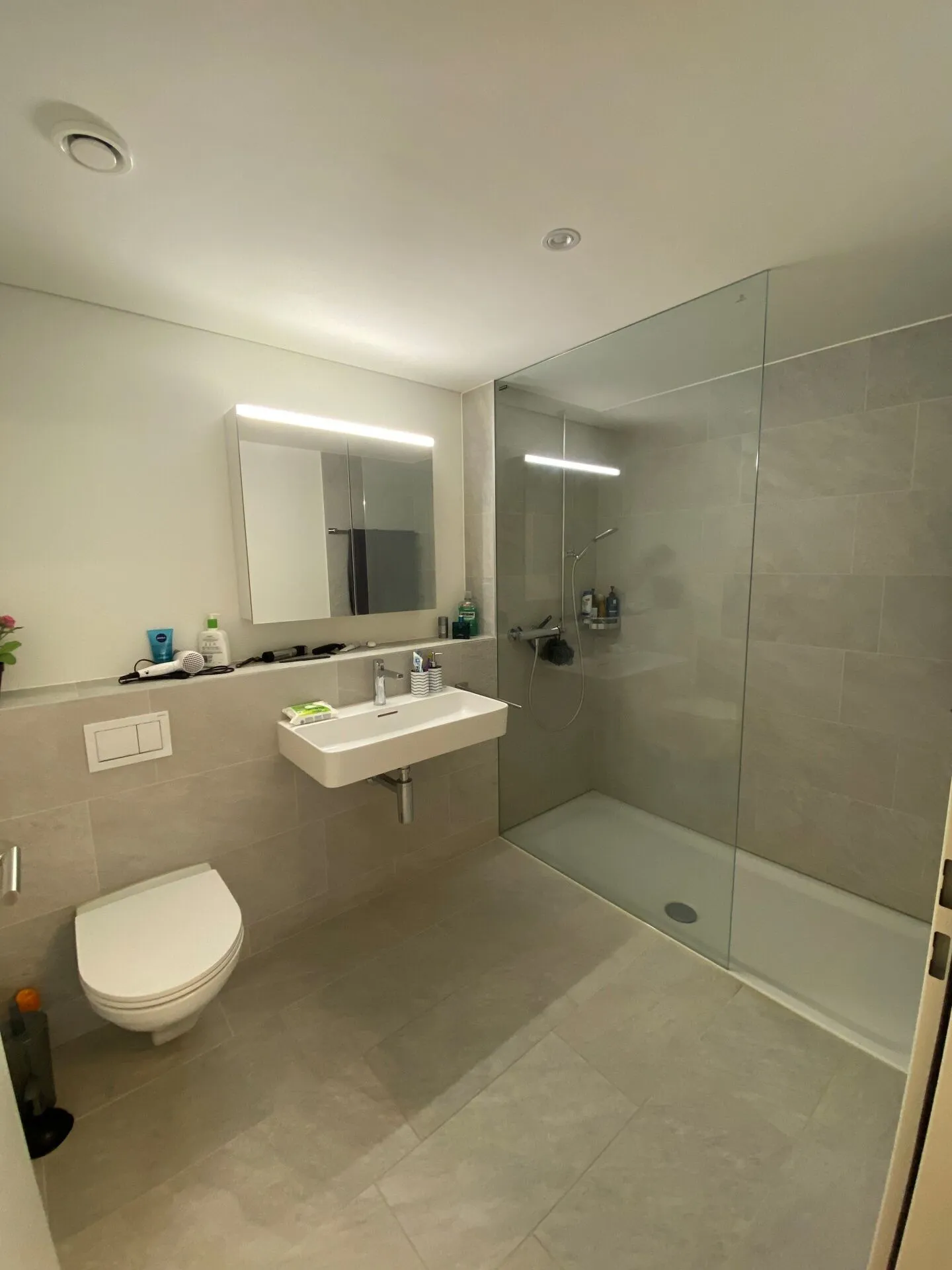 Moderne Wohnung in Fällanden - Foto 6 von 10