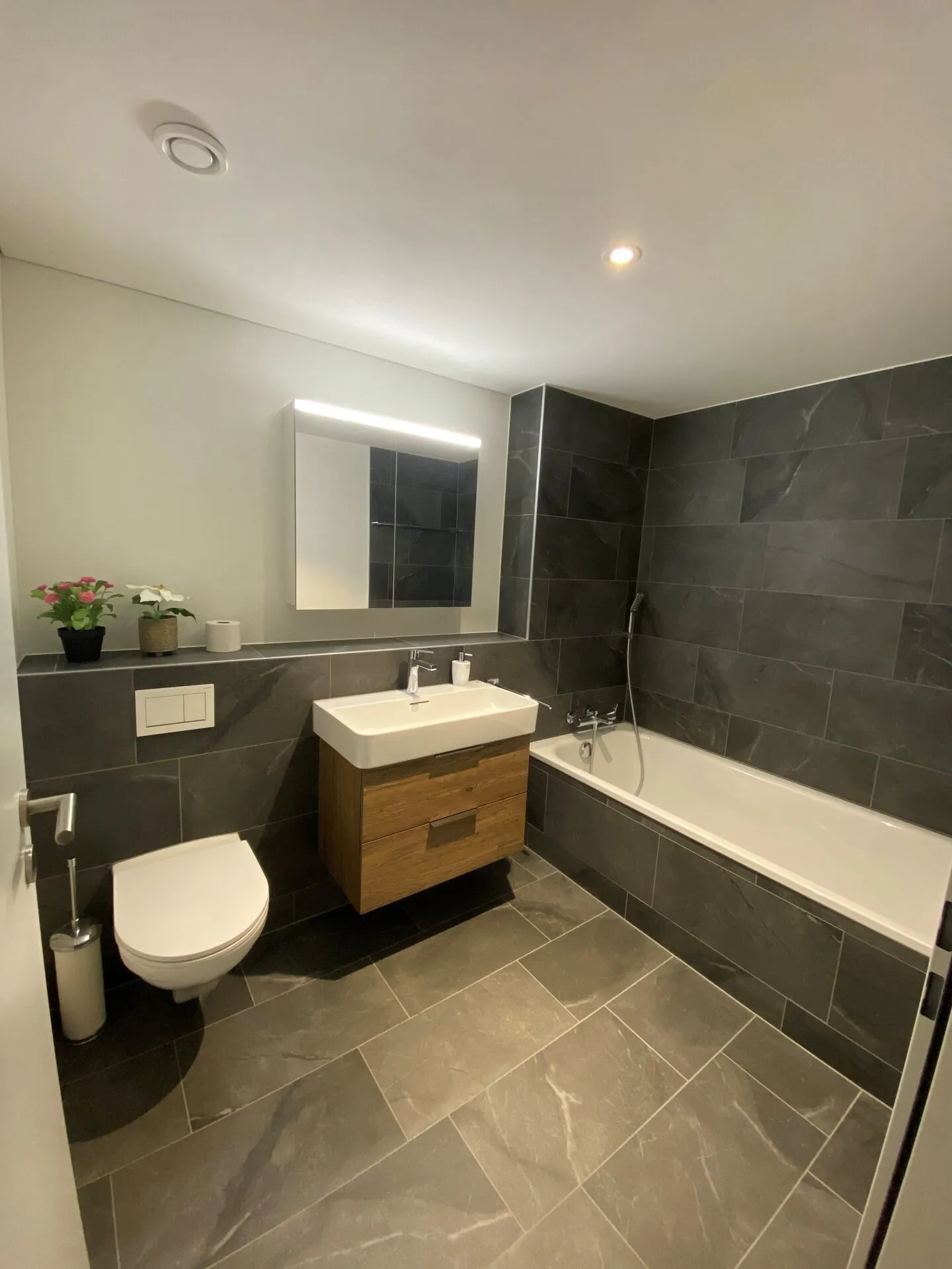 Moderne Wohnung in Fällanden - Foto 7 von 10