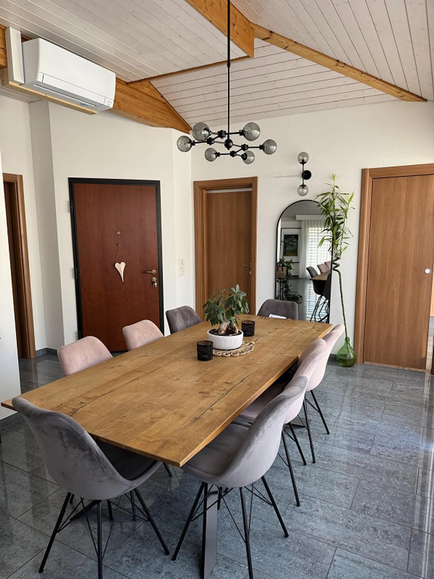 Affitasi appartamento 4.5 all’ultimo piano - Foto 2 di 11