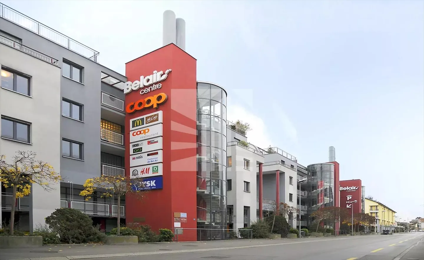 Arcade magnifique dans le centre commercial Belair - Photo 1 sur 10