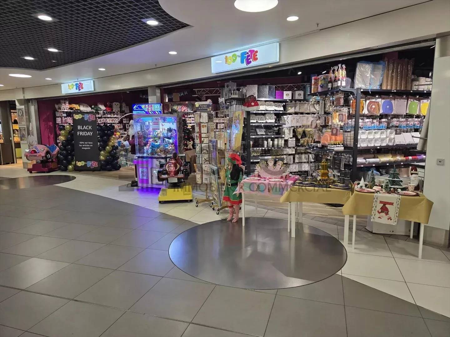 Arcade magnifique dans le centre commercial Belair - Photo 2 sur 10
