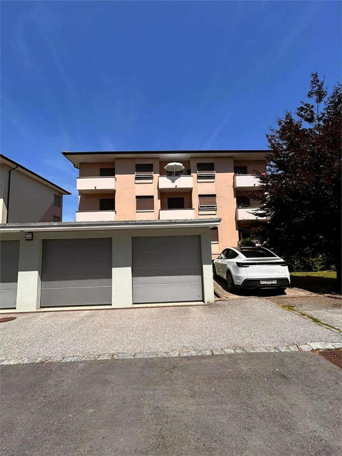 Appartement lumineux dans un excellent emplacement - Photo 1 sur 13