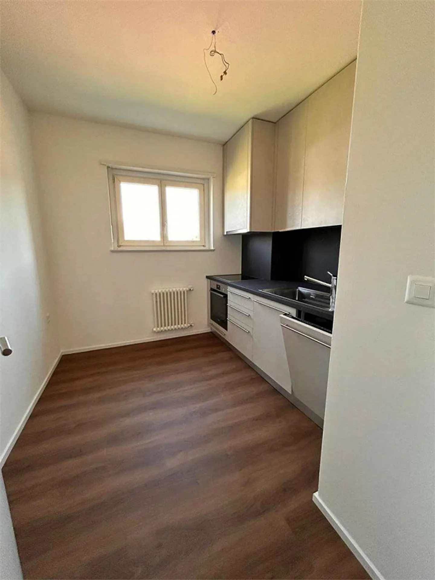 Appartement lumineux dans un excellent emplacement - Photo 3 sur 13