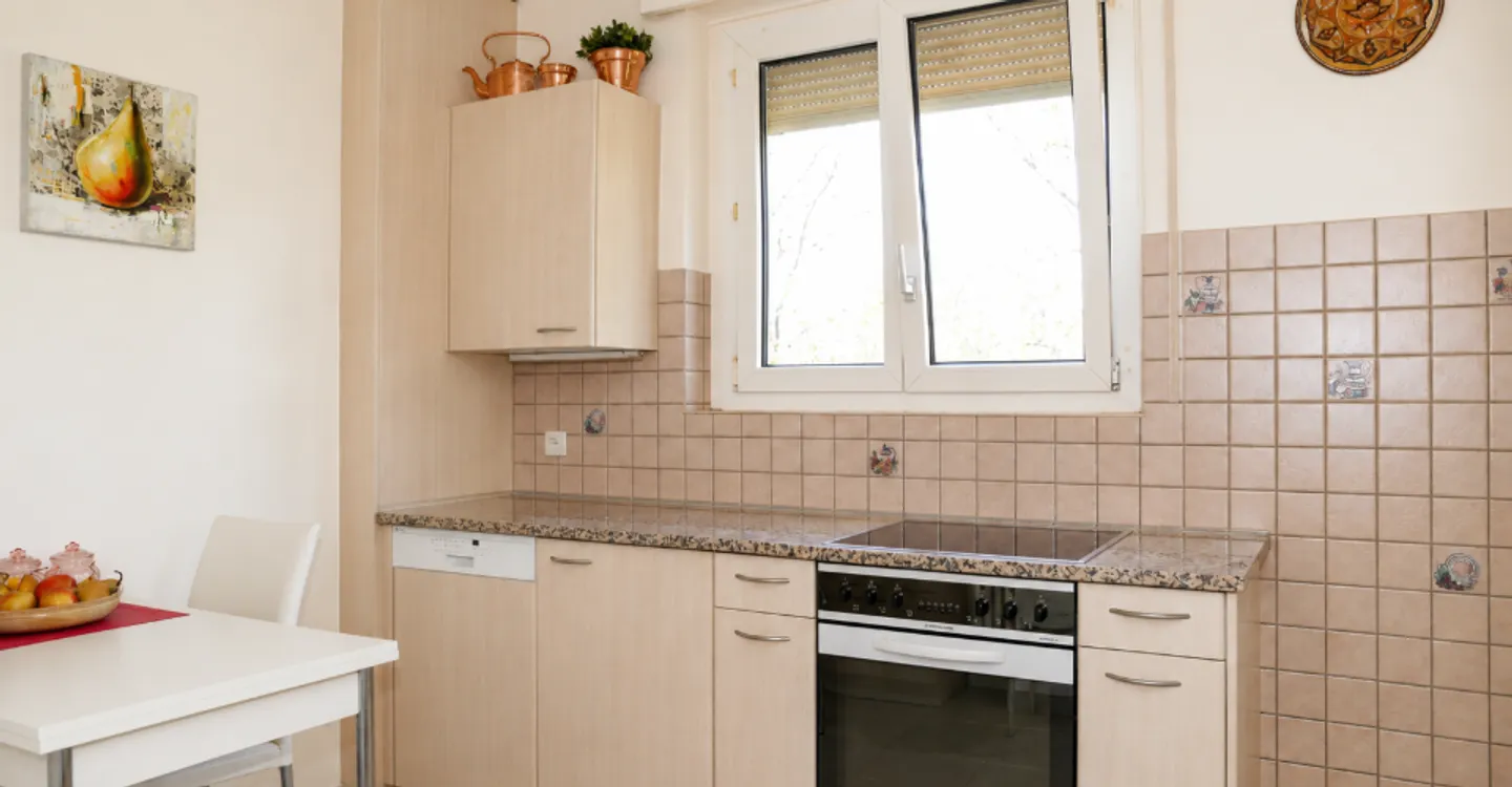 Apartment - Photo 6 of 7