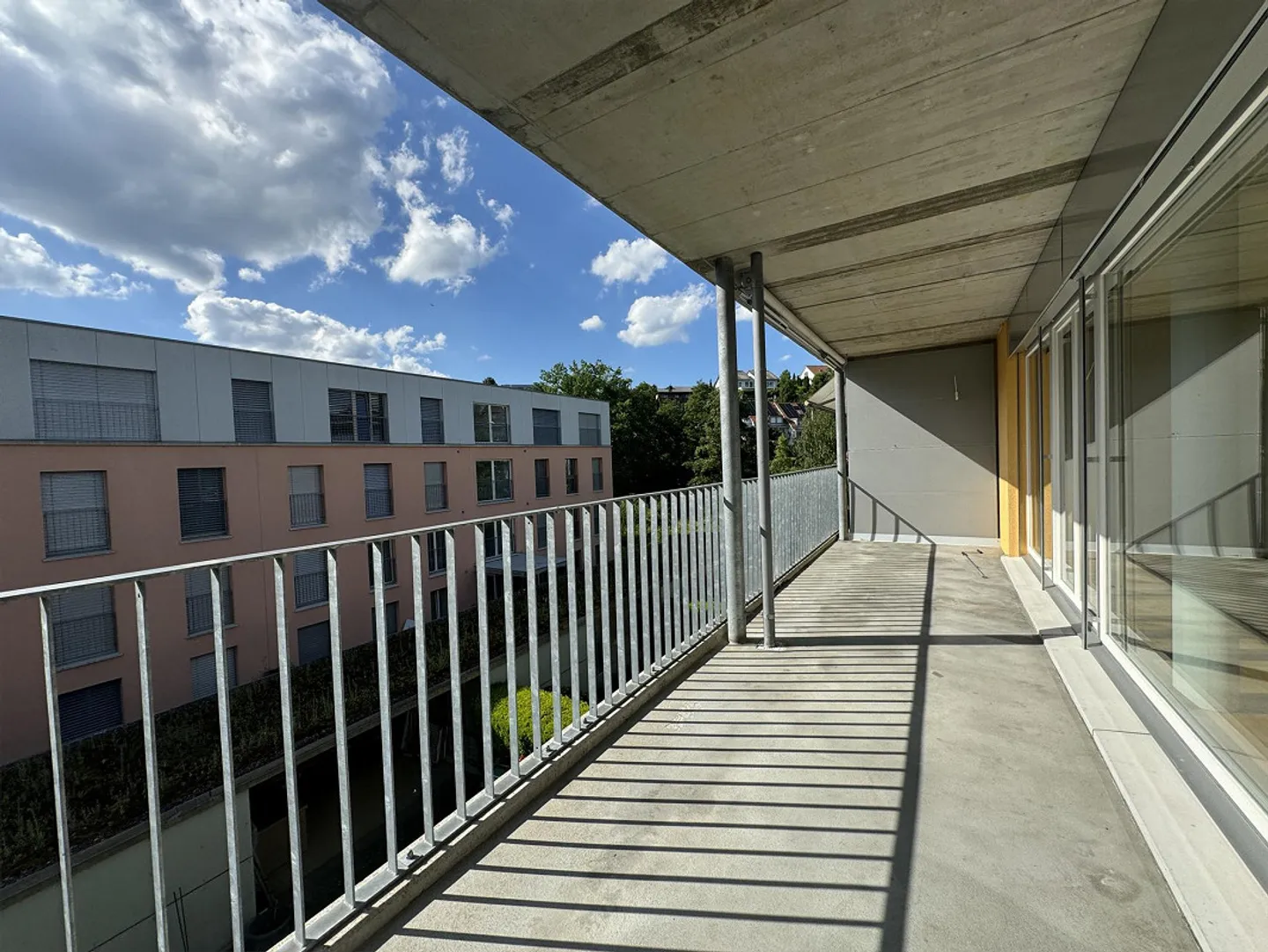 Appartamento moderno di 4,5 locali direttamente alla stazione - Foto 8 di 9