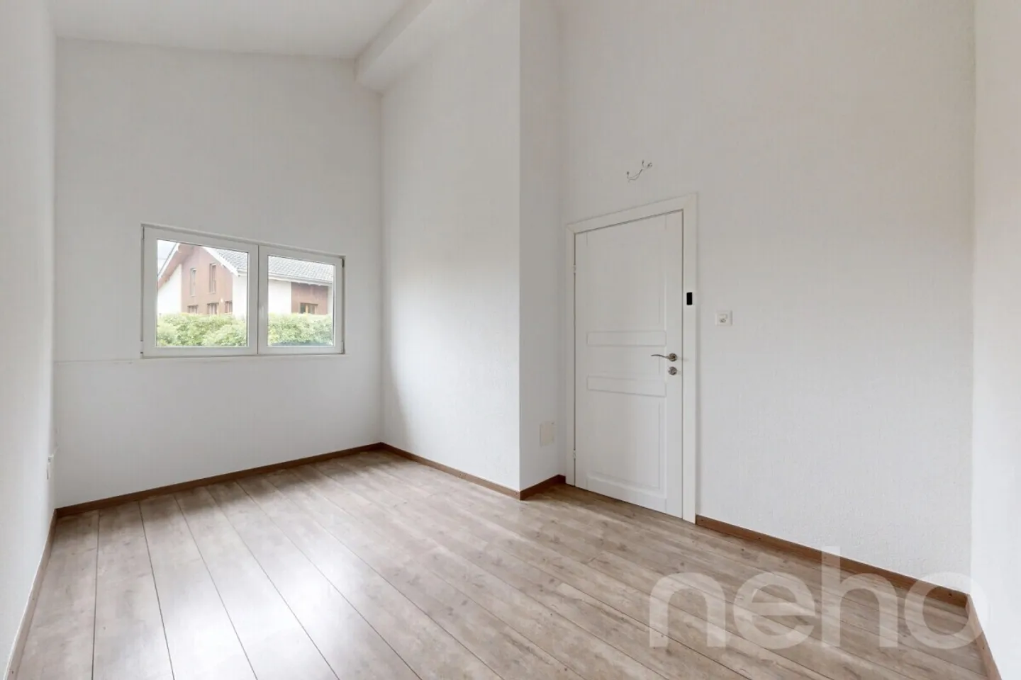 Spacieux appartement lumineux avec 2 places de parc à Collonges - Photo 8 sur 12