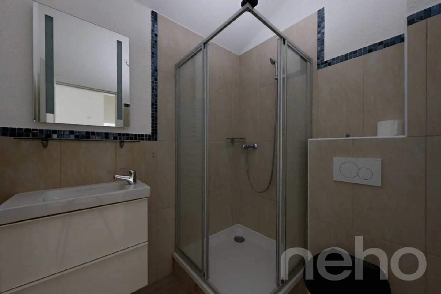Spacieux appartement lumineux avec 2 places de parc à Collonges - Photo 10 sur 12