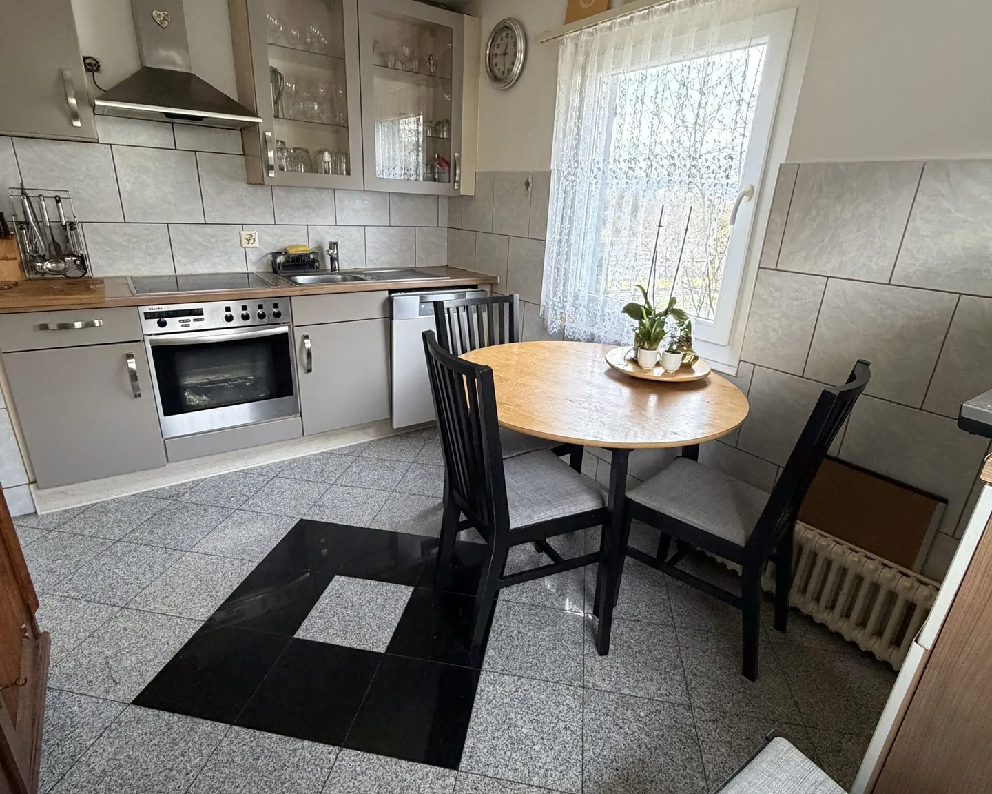 EFH 5.5 Stanze a Holderbank AG - Foto 8 di 13