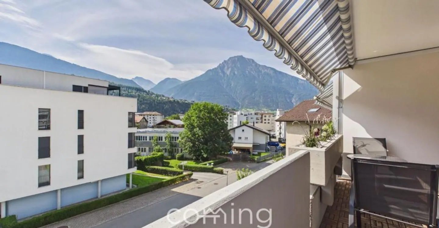Appartement rénové de 2,5 pièces à Naters avec balcon ensoleillé et vue sur la montagne - Photo 9 sur 13