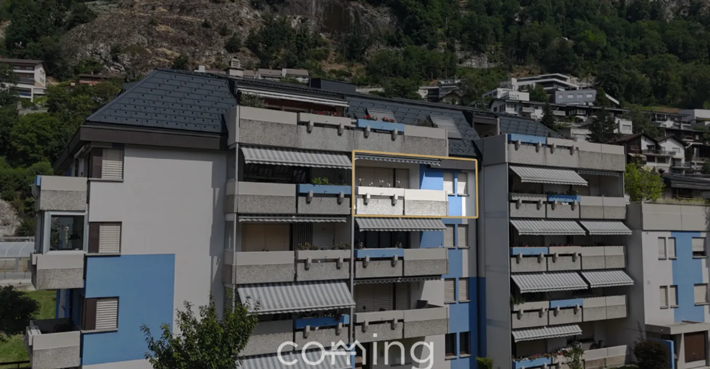 Appartement rénové de 2,5 pièces à Naters avec balcon ensoleillé et vue sur la montagne - Photo 10 sur 13