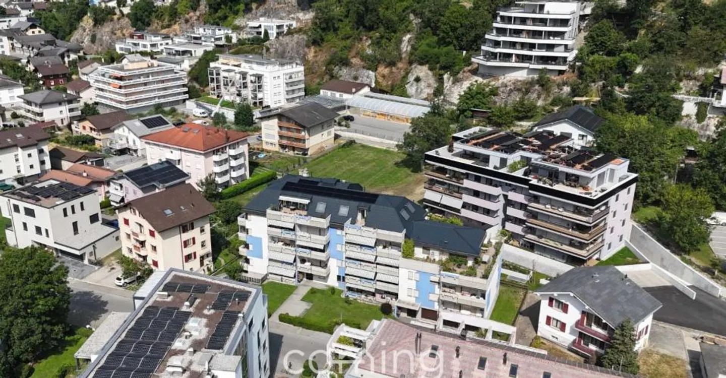 Appartement rénové de 2,5 pièces à Naters avec balcon ensoleillé et vue sur la montagne - Photo 12 sur 13