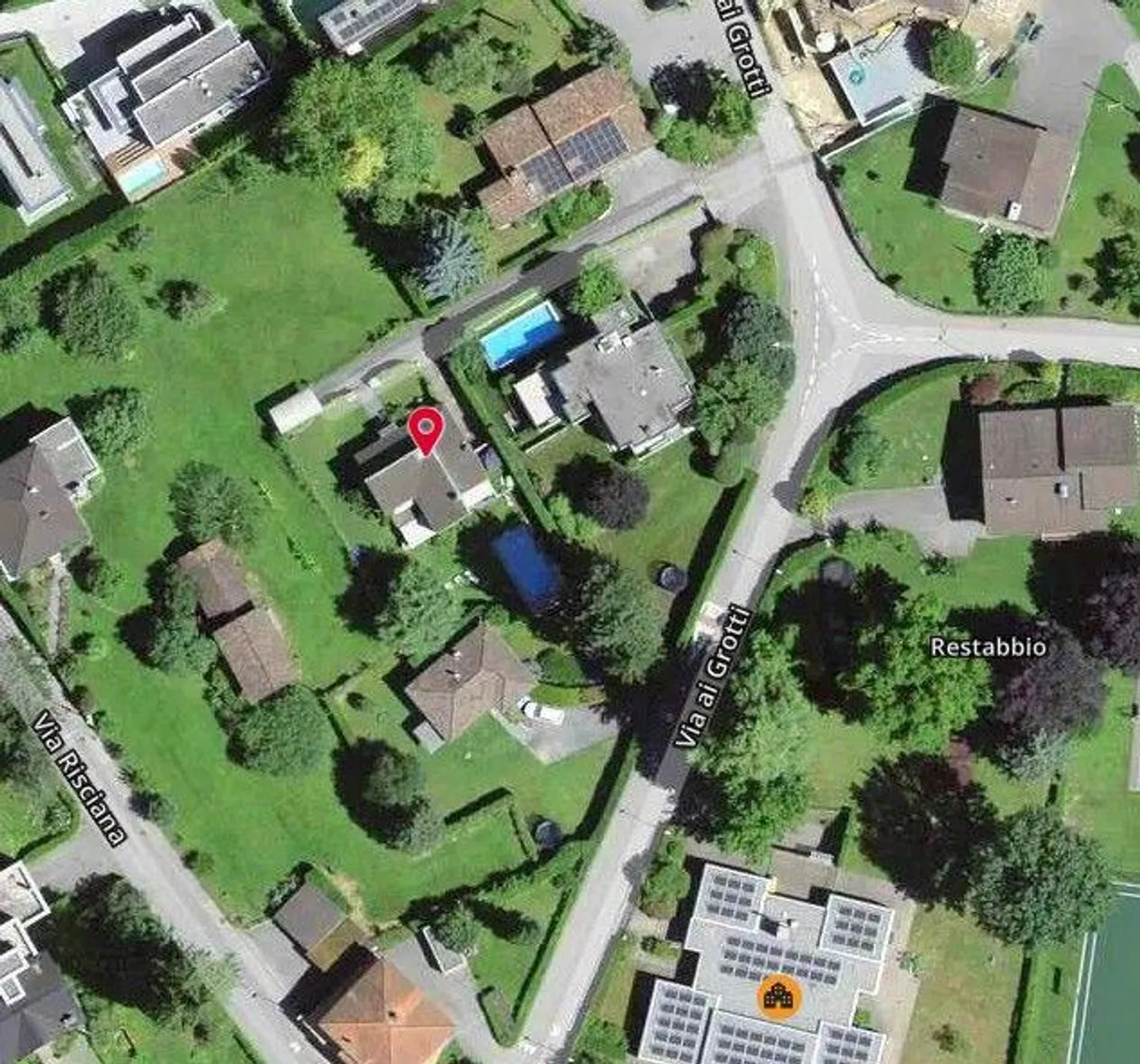 Mehrfamilienhaus mit Auktionspotenzial - Foto 3 von 13