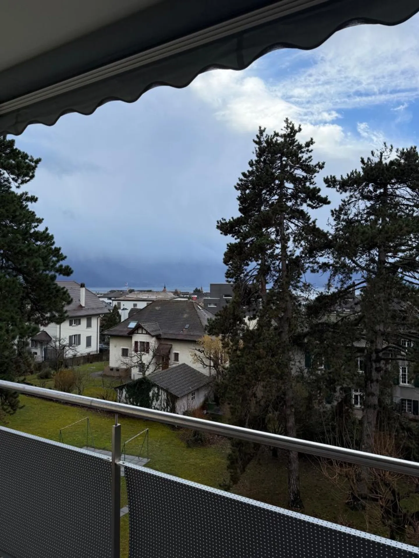 La Tour-de-Peilz - Avenue de la Perrausaz 14 - 4.5-room apartment - Photo 1 of 3