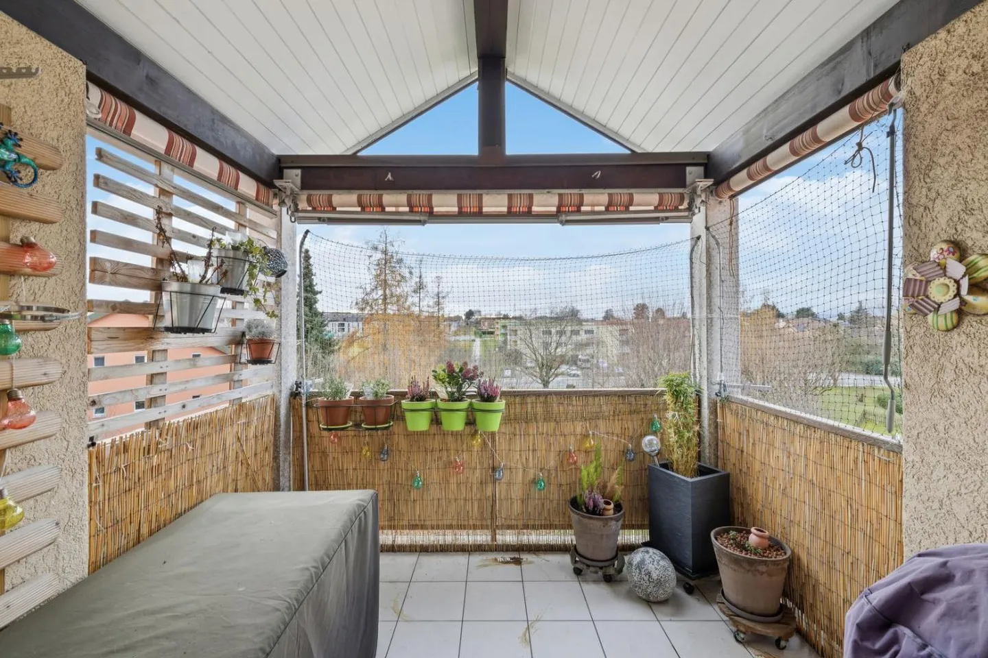 Attic in Échallens - 4.5 rooms, 122 m² - Photo 2 of 8