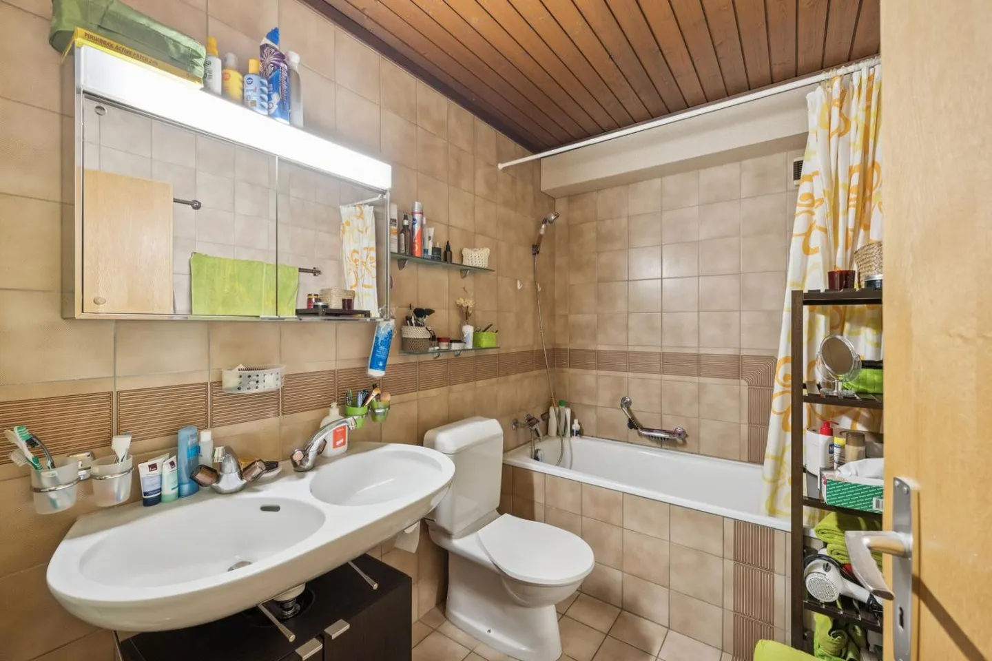 Attic in Échallens - 4.5 rooms, 122 m² - Photo 4 of 8