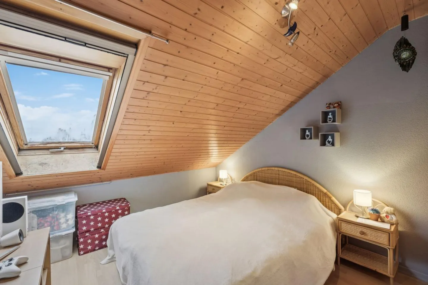 Attic in Échallens - 4.5 rooms, 122 m² - Photo 7 of 8