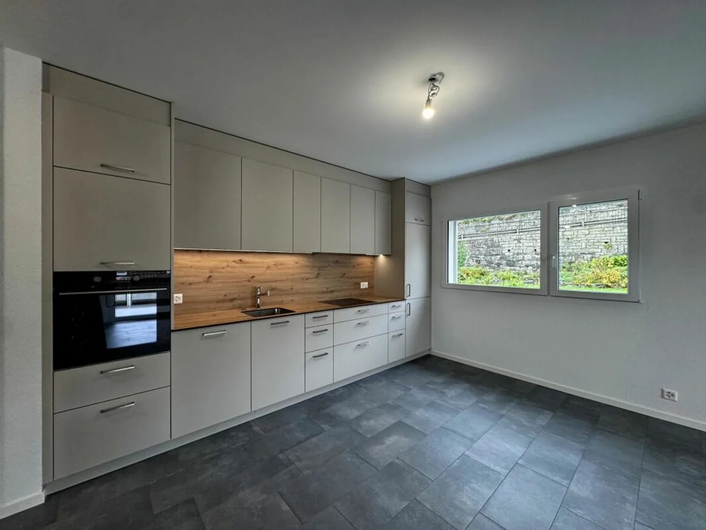 Appartamento 3.5 stanze (affittato) a Monthey per investimento - Foto 5 di 16