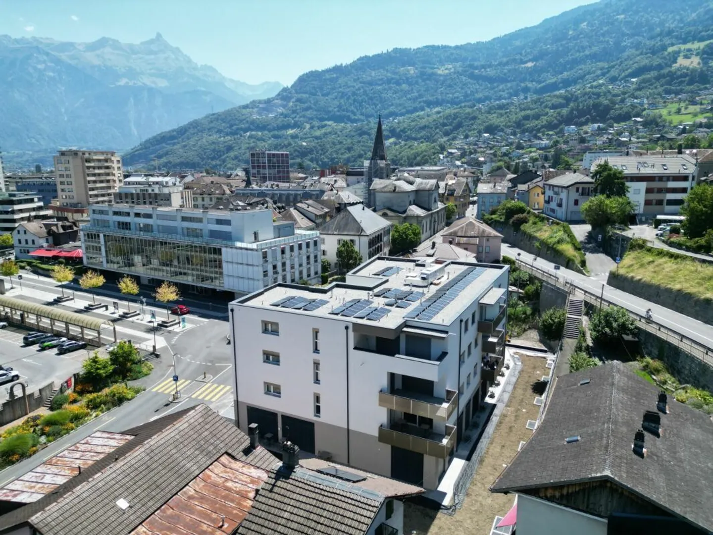 Appartamento 3.5 stanze (affittato) a Monthey per investimento - Foto 2 di 16