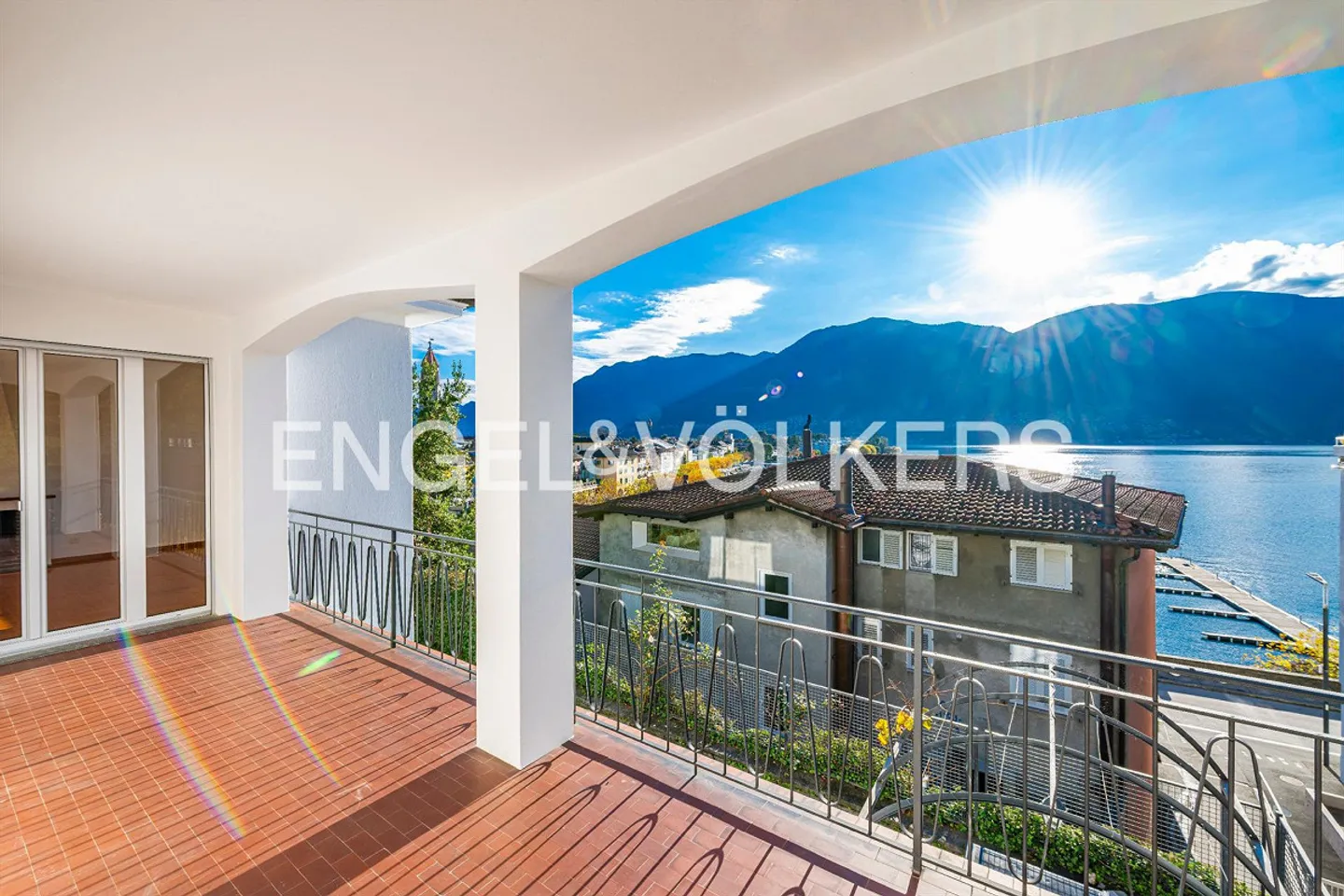 Votre retraite au bord du lac: Charme et tranquillité dans un emplacement exclusif à Ascon... - Photo 1 sur 9