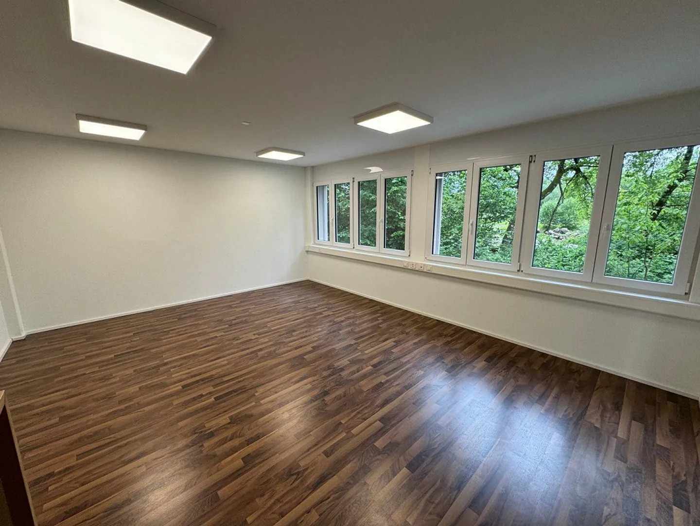 Office/Commercial Space for Rent in Oftringen - Photo 5 of 10