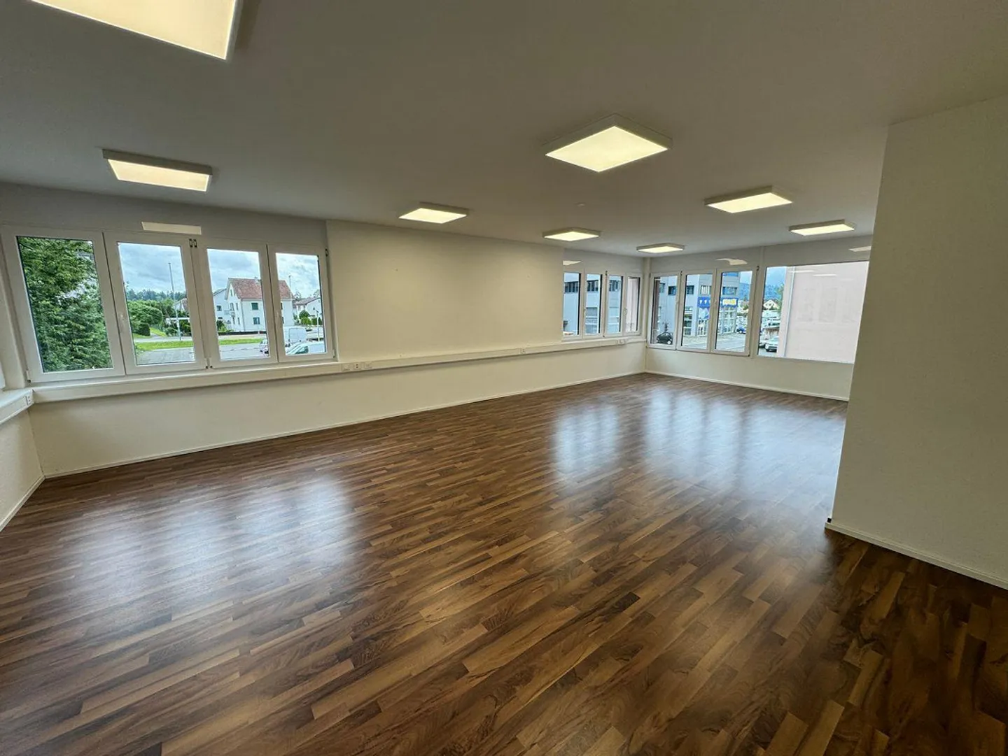 Office/Commercial Space for Rent in Oftringen - Photo 6 of 10