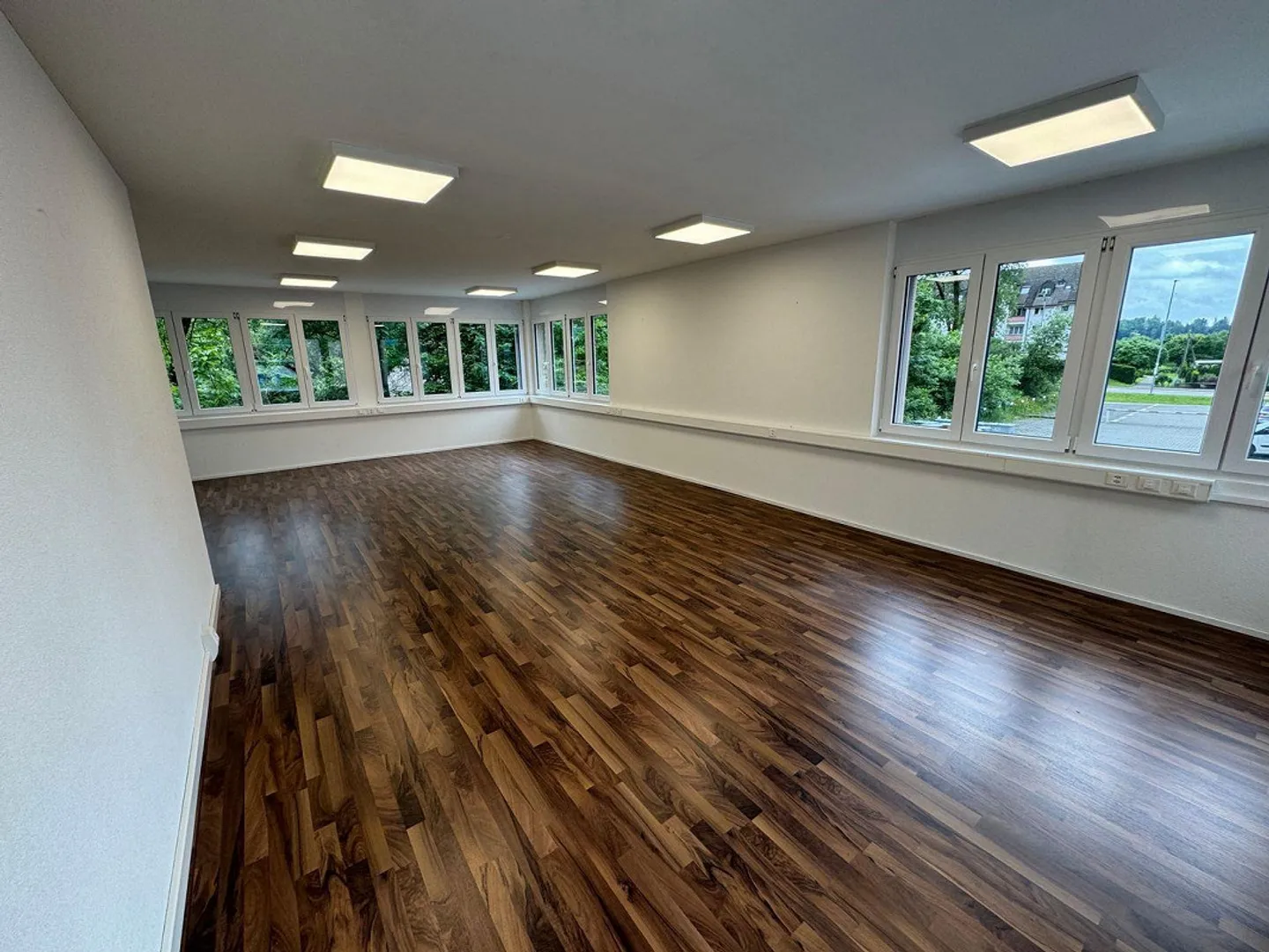 Office/Commercial Space for Rent in Oftringen - Photo 9 of 10