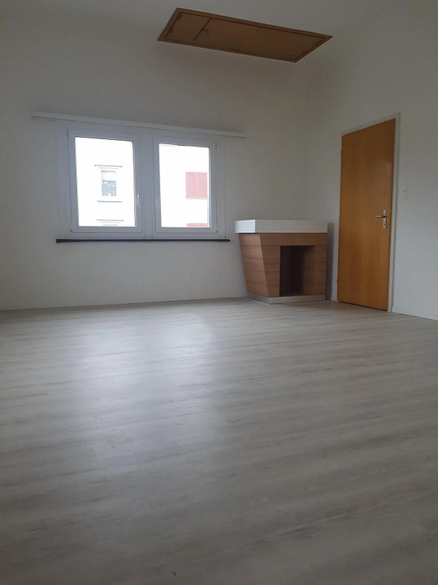 Bureau lumineux ou salle de thérapie avec beaucoup d'espace - Photo 3 sur 10