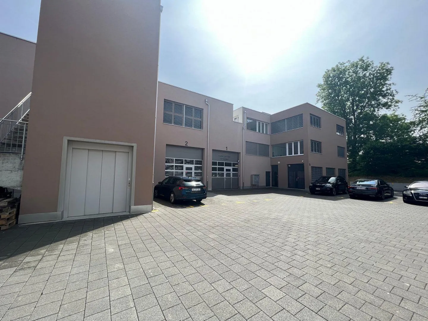 Office/Commercial Space for Rent in Oftringen - Photo 1 of 10